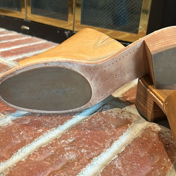 Frye leather sandals, size 9.5, camel color, gently worn once! - Picture 6 of 14